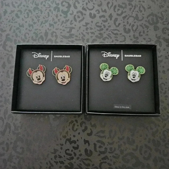 Halloween clearance bundle of 2 Baubebar x Disney earrings- NWT - Picture 1 of 5